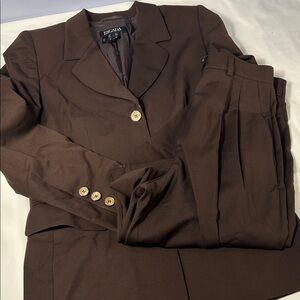 Escada Margaretha Ley 100% Wool Blazer & Pant
Suit Set Size 36 Chocolate Brown